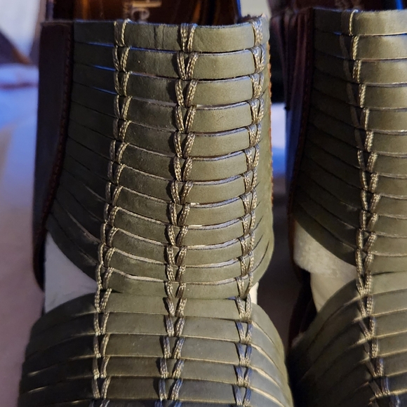 BNWOB CHARLES DAVID OPEN TOE WEDGE SHOES - Picture 12 of 14